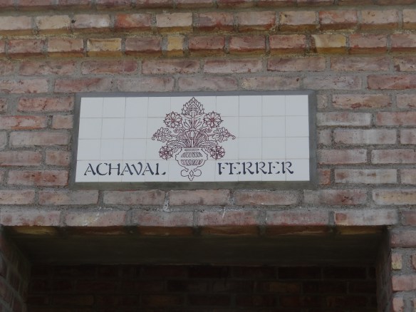 Achaval Ferrer sign